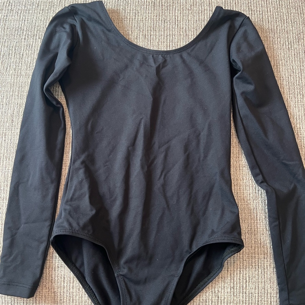 Elowel Leo child 6-8 excellent condition barely used